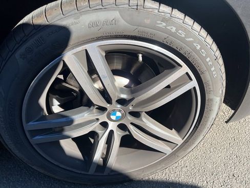 Used 2021 BMW 530i xDrive w/ Convenience Package image 7