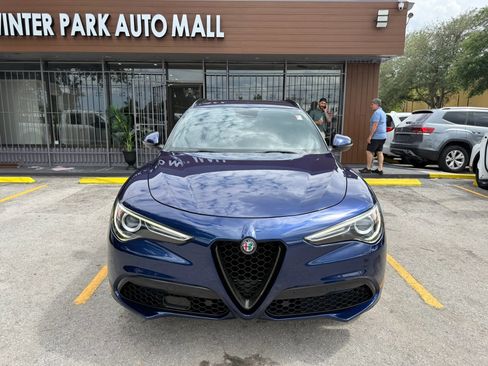 Used 2018 Alfa Romeo Stelvio Ti Sport AWD/4WD image 2