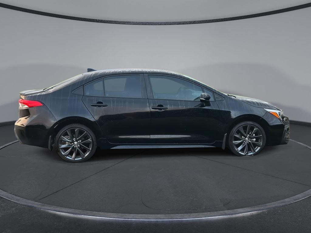 Used 2026 Toyota Corolla SE FWD image 9