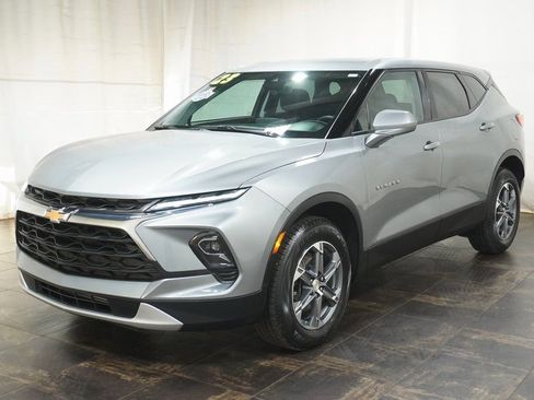 Used 2023 Chevrolet Blazer LT w/ Driver Confidence Package image 2