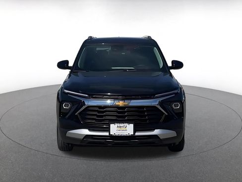Used 2025 Chevrolet TrailBlazer LT w/ Driver Confidence Package AWD/4WD image 3