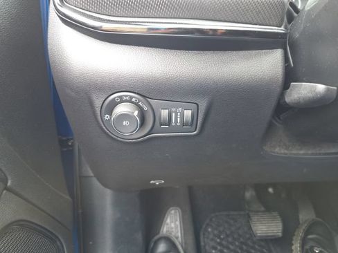 Used 2024 Jeep Compass Trailhawk w/ Trailhawk Elite Group AWD/4WD image 17