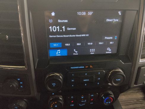 Used 2016 Ford F150 XLT w/ Equipment Group 302A Luxury AWD/4WD image 25