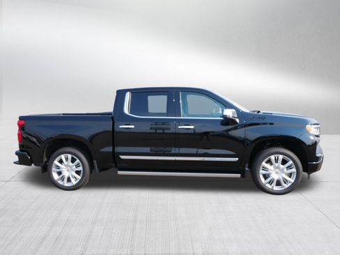 Used 2026 Chevrolet Silverado 1500 High Country AWD/4WD image 8
