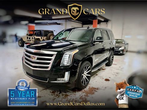 Used 2017 Cadillac Escalade Luxury image 3