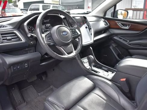 Used 2024 Subaru Ascent Touring AWD/4WD image 3