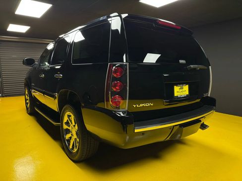 Used 2007 GMC Yukon Denali image 4