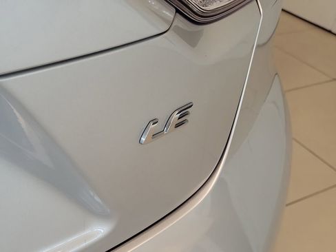 Used 2025 Toyota Corolla LE image 9