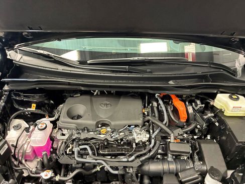 New 2026 Toyota Sienna Platinum AWD/4WD image 25