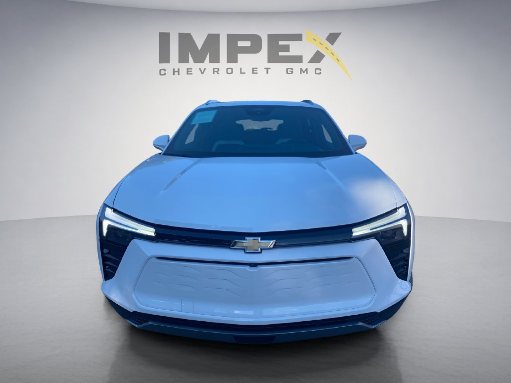 Used 2024 Chevrolet Blazer EV LT AWD/4WD image 8