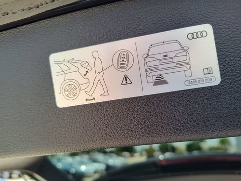 Used 2025 Audi Q7 3.0T Premium Plus AWD/4WD image 9