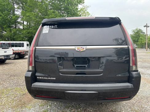 Used 2019 Cadillac Escalade ESV 2WD image 10