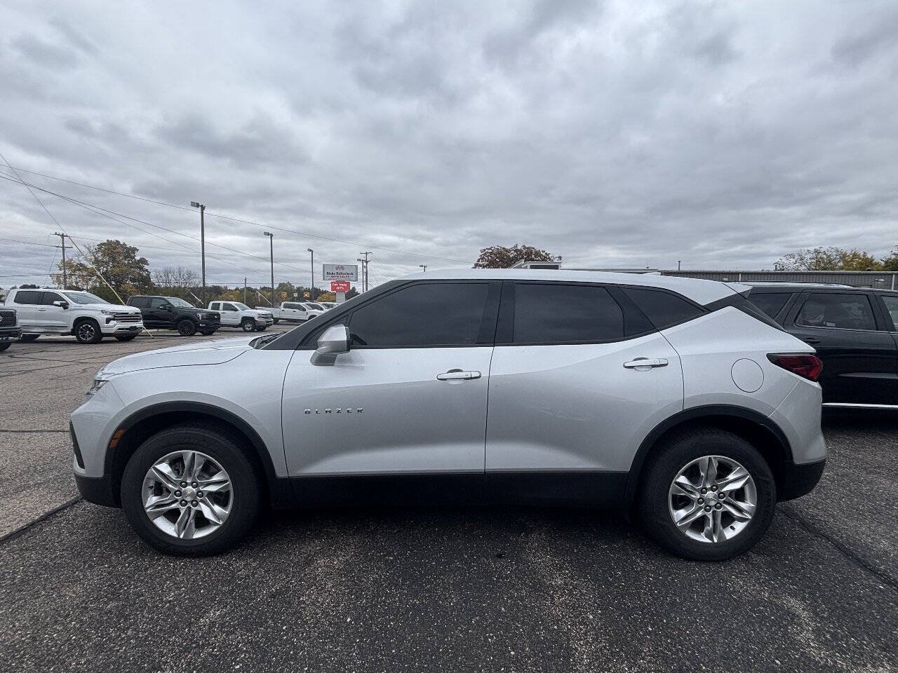 Used 2021 Chevrolet Blazer LT AWD/4WD image 1