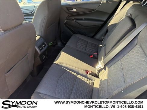 Used 2019 Chevrolet Equinox LT image 18