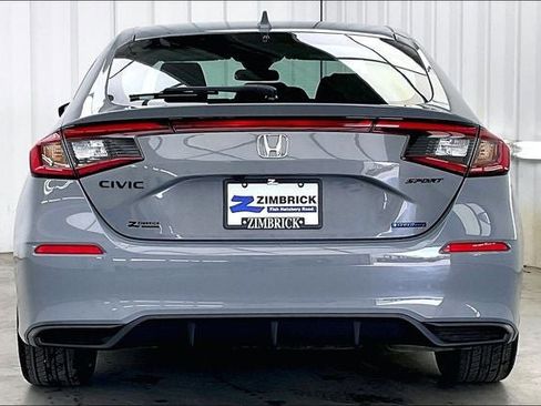 Used 2026 Honda Civic Sport image 4