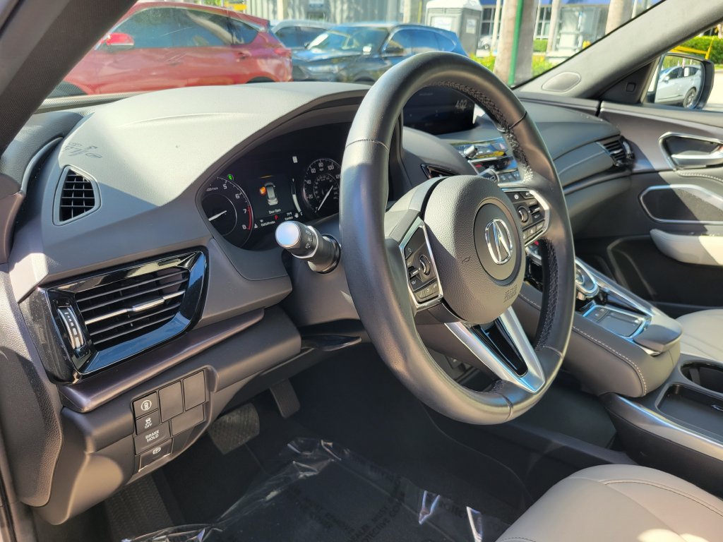 Used 2025 Acura RDX SH-AWD image 15