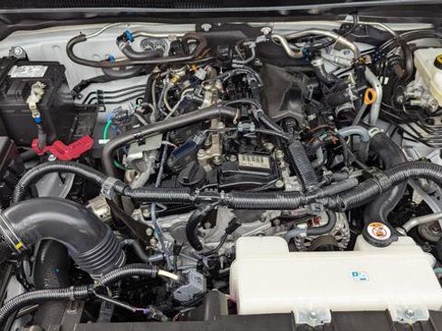 Used 2024 Toyota Tacoma SR RWD image 23