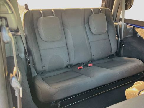 Used 2018 Jeep Wrangler Sport AWD/4WD image 24