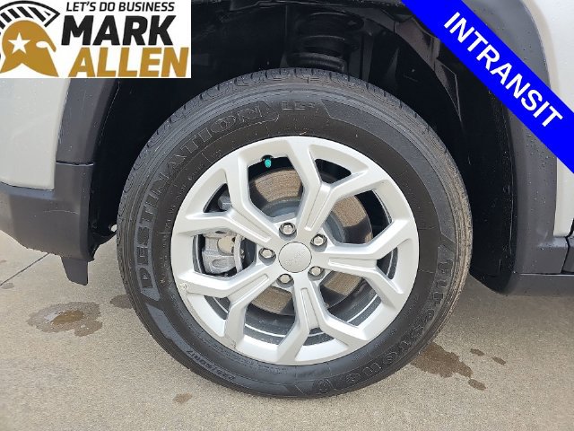 Used 2024 Jeep Compass Latitude AWD/4WD image 32