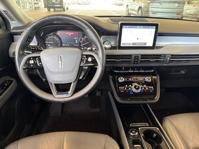 Certified 2022 Lincoln Corsair FWD w/ Premium Package image 16