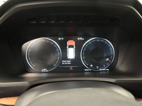 Used 2021 Volvo XC90 T6 Momentum AWD/4WD image 11