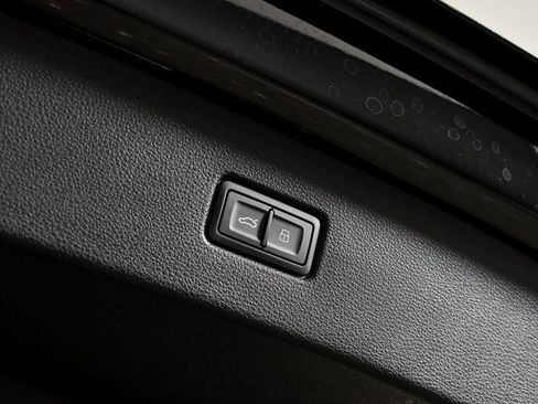 Used 2025 Audi Q7 3.0T Premium Plus w/ Premium Plus Package image 45