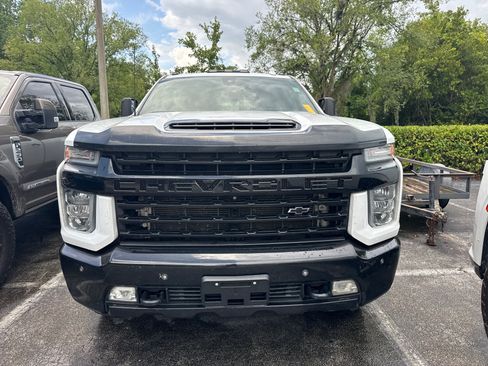 Used 2020 Chevrolet Silverado 3500 LTZ w/ LTZ Plus Package AWD/4WD image 3