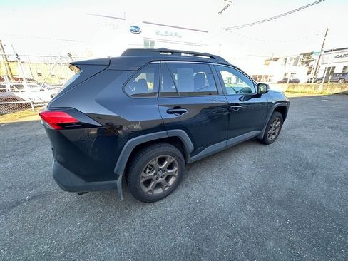 Used 2023 Toyota RAV4 AWD Hybrid image 5