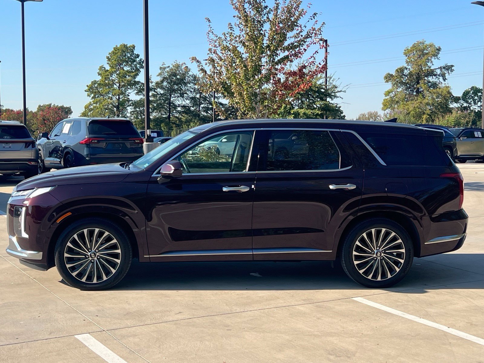 Used 2023 Hyundai Palisade Calligraphy w/ Cargo Package FWD image 6