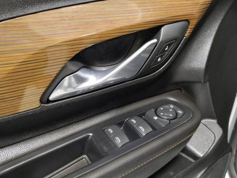 Used 2020 GMC Terrain SL image 27