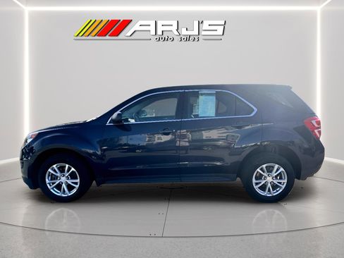 Used 2017 Chevrolet Equinox LS AWD/4WD image 2