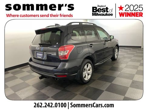 Used 2016 Subaru Forester 2.5i Limited AWD/4WD image 5