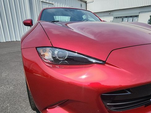 Used 2019 MAZDA MX-5 Miata RF Grand Touring RWD image 12