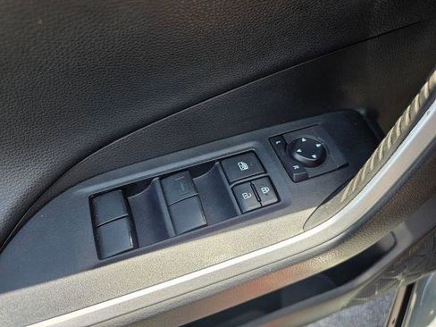 Used 2020 Toyota RAV4 TRD Off-Road AWD/4WD image 34