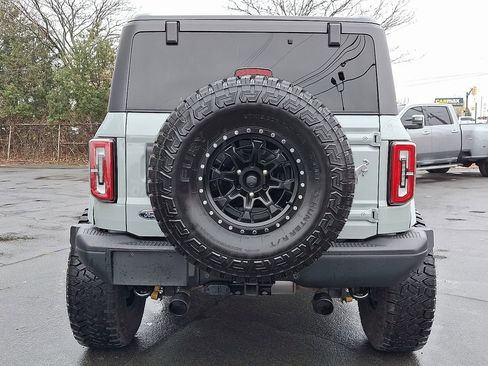 Used 2023 Ford Bronco Badlands w/ Sasquatch Package image 5