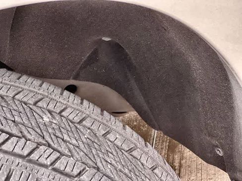 Used 2023 Chevrolet Tahoe LT w/ Luxury Package image 23