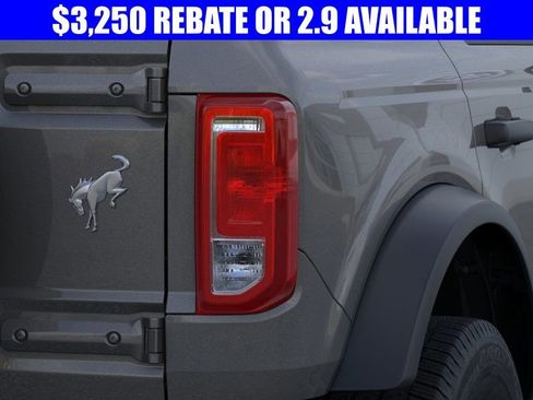 New 2025 Ford Bronco 4-Door image 23