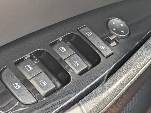 Used 2025 Kia Sportage X-Line AWD/4WD image 28