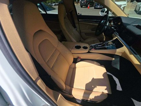 Used 2023 Porsche Panamera Platinum Edition w/ Assistance Package RWD image 10
