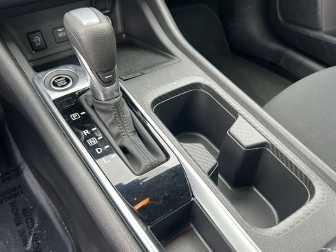Used 2025 Nissan Sentra SV FWD image 36