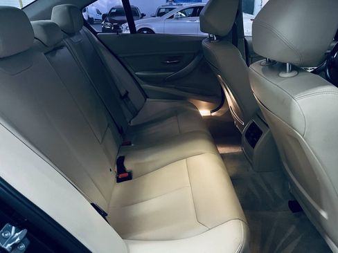 Used 2015 BMW 320i Sedan RWD image 21