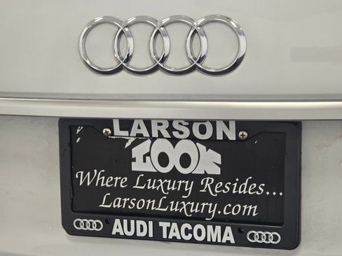 Used 2022 Audi Q5 2.0T Premium w/ Convenience Package image 32