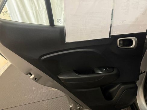 Certified 2023 Hyundai Venue SEL image 27