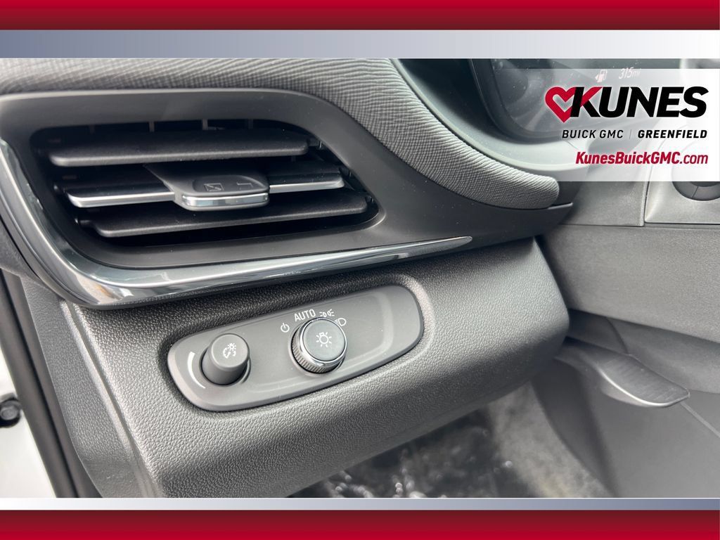 New 2026 Buick Envista Sport Touring w/ Convenience I Package FWD image 17