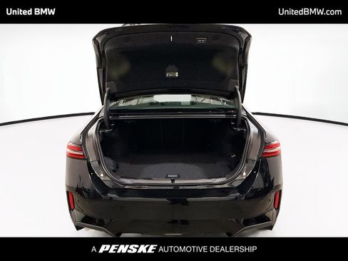 New 2026 BMW i5 eDrive40 image 14