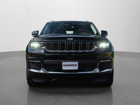 Used 2023 Jeep Grand Cherokee L Limited w/ Luxury Tech Group II AWD/4WD image 2