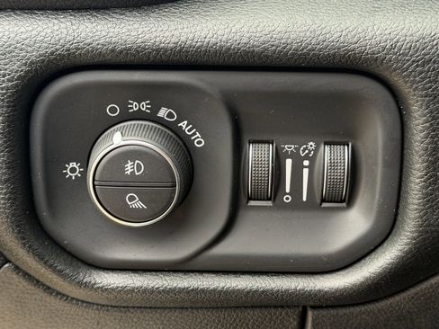 Used 2022 RAM 1500 Laramie w/ Sport Appearance Package AWD/4WD image 21