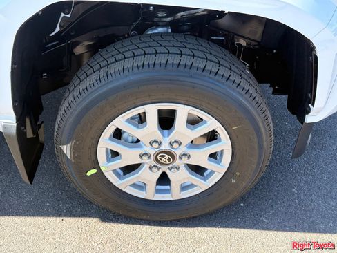 New 2026 Toyota Tacoma SR5 AWD/4WD image 10