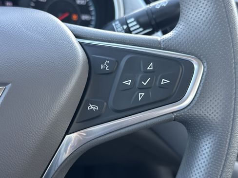 Used 2023 Chevrolet Malibu LT FWD image 17