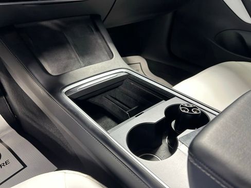 Used 2021 Tesla Model 3 Long Range AWD/4WD image 26